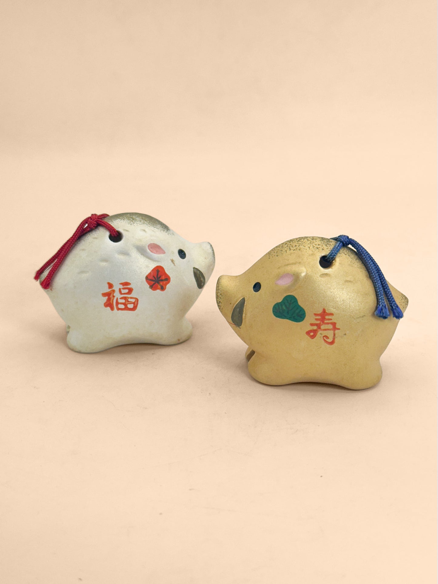 CB316 - Yakushigama Boar Dorei Clay Bells 薬師窯