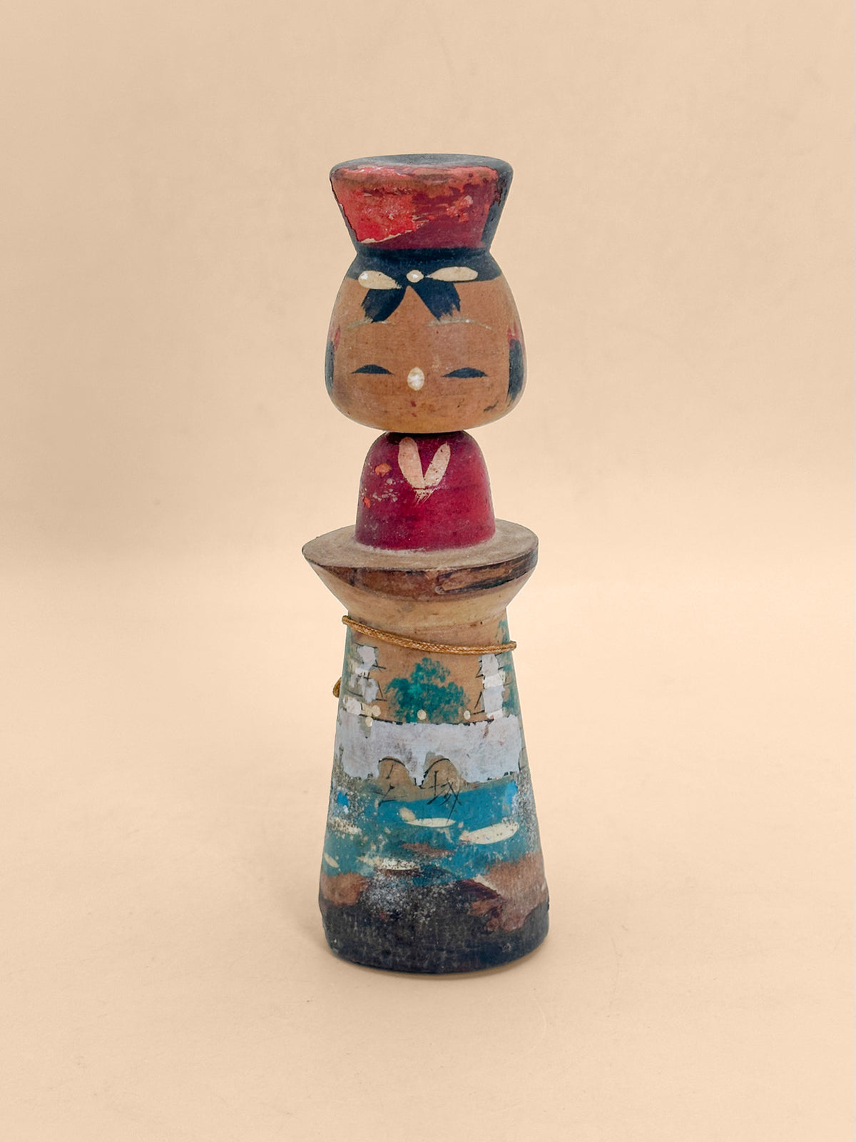 K15184 - Omiyage kokeshi from Nijūbashi 二重橋