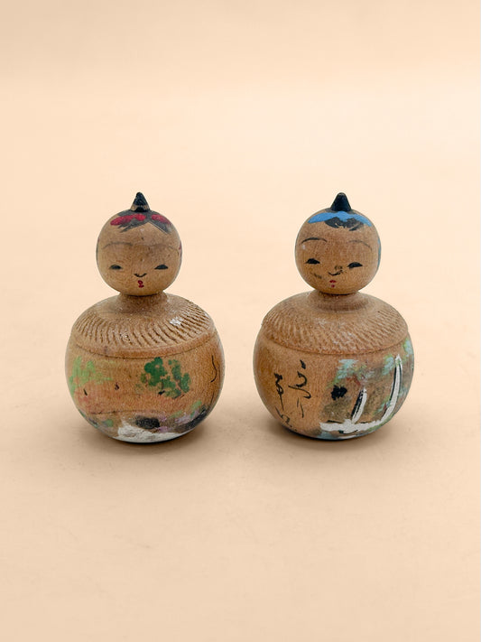 K05086 - Ensemble de Kokeshi souvenirs de Nikkō