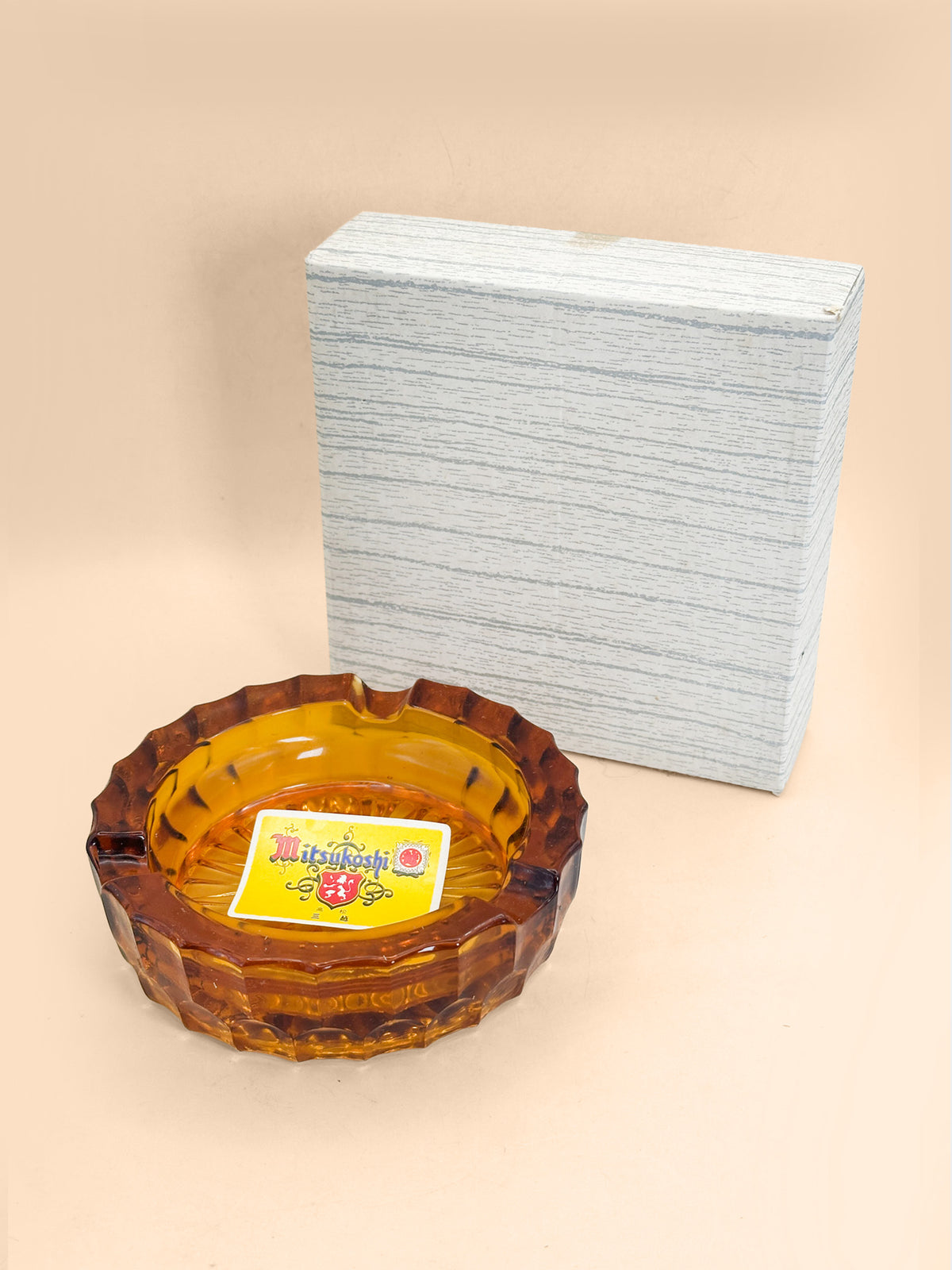 TB408 - Amber Glass Ashtray by SOGA 曽我