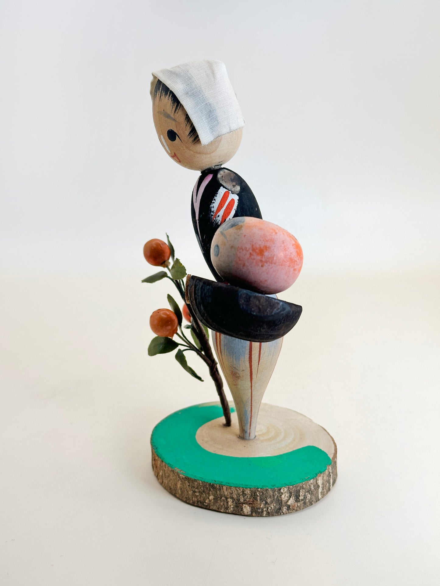 K15113 - Kokeshi Mikan Omiyage de Shirahama 白浜