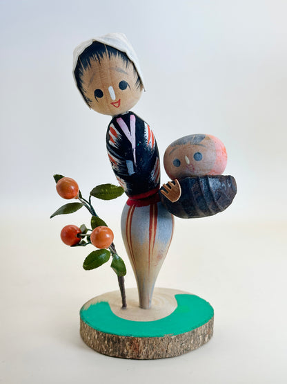 K15113 - Kokeshi Mikan Omiyage de Shirahama 白浜