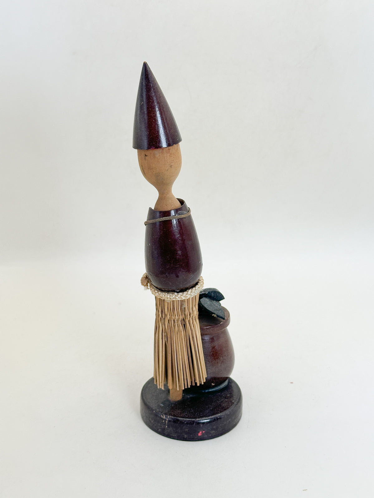 K20175 - Sosaku Kokeshi of Ukai Cormorant Fisher 鵜匠人形