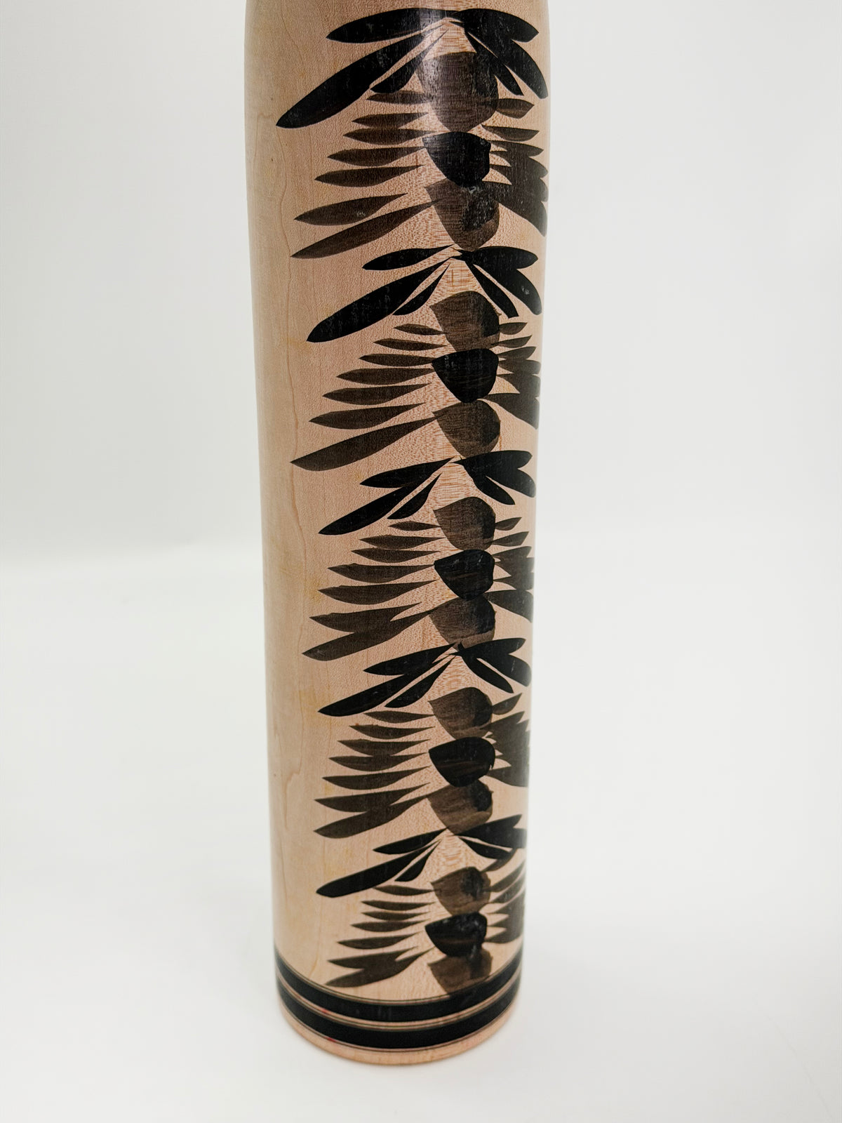 K45003 - Togatta Kokeshi by Tetsuro Sato 佐藤哲郎