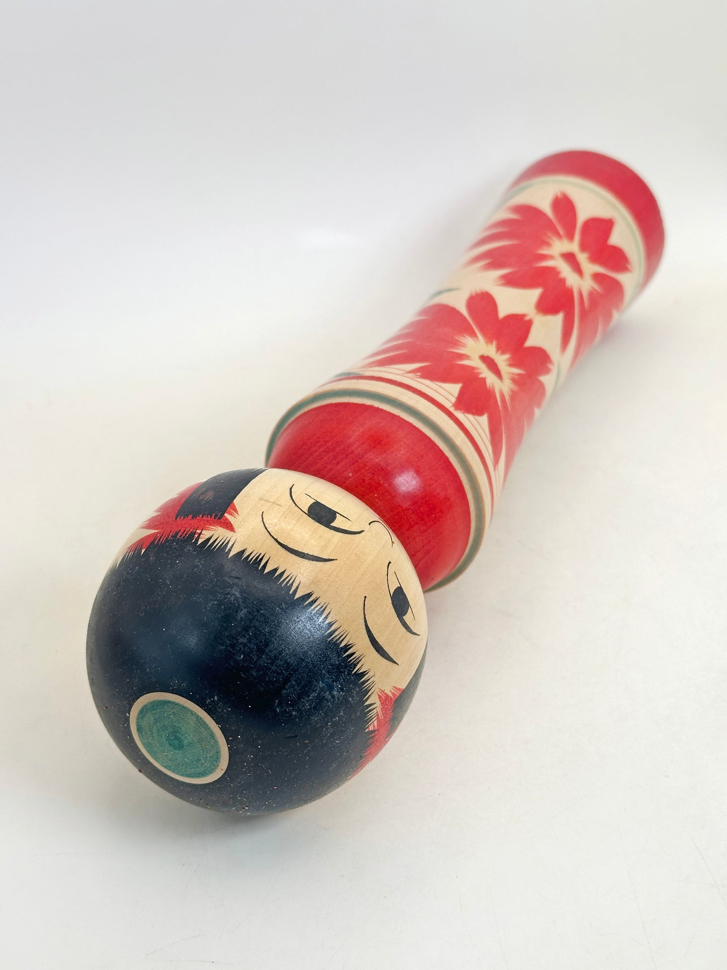 K30044 - Naruko Kokeshi par Mamoru Izu 伊豆護