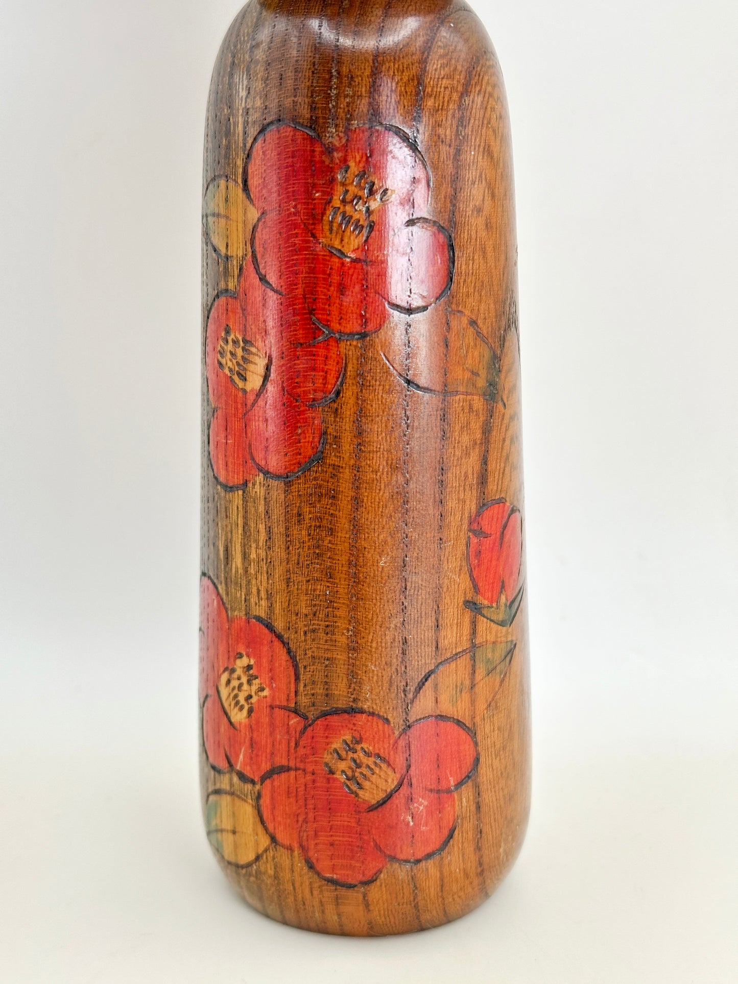 K25107 - Sosaku Kokeshi by Tsujita Ryōzō 辻田亮三