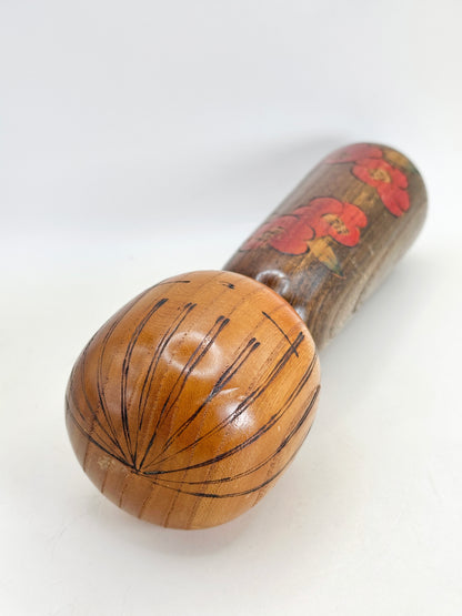 K25107 - Sosaku Kokeshi by Tsujita Ryōzō 辻田亮三