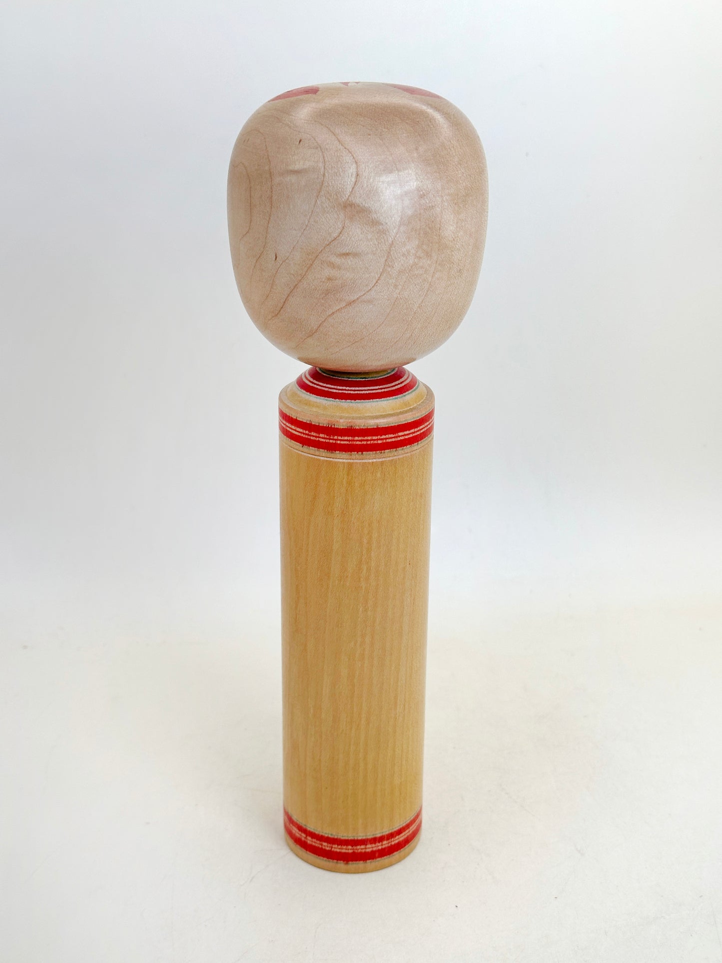 K25168 - Kokeshi Hijiori par Seiichi Suzuki 鈴木征一