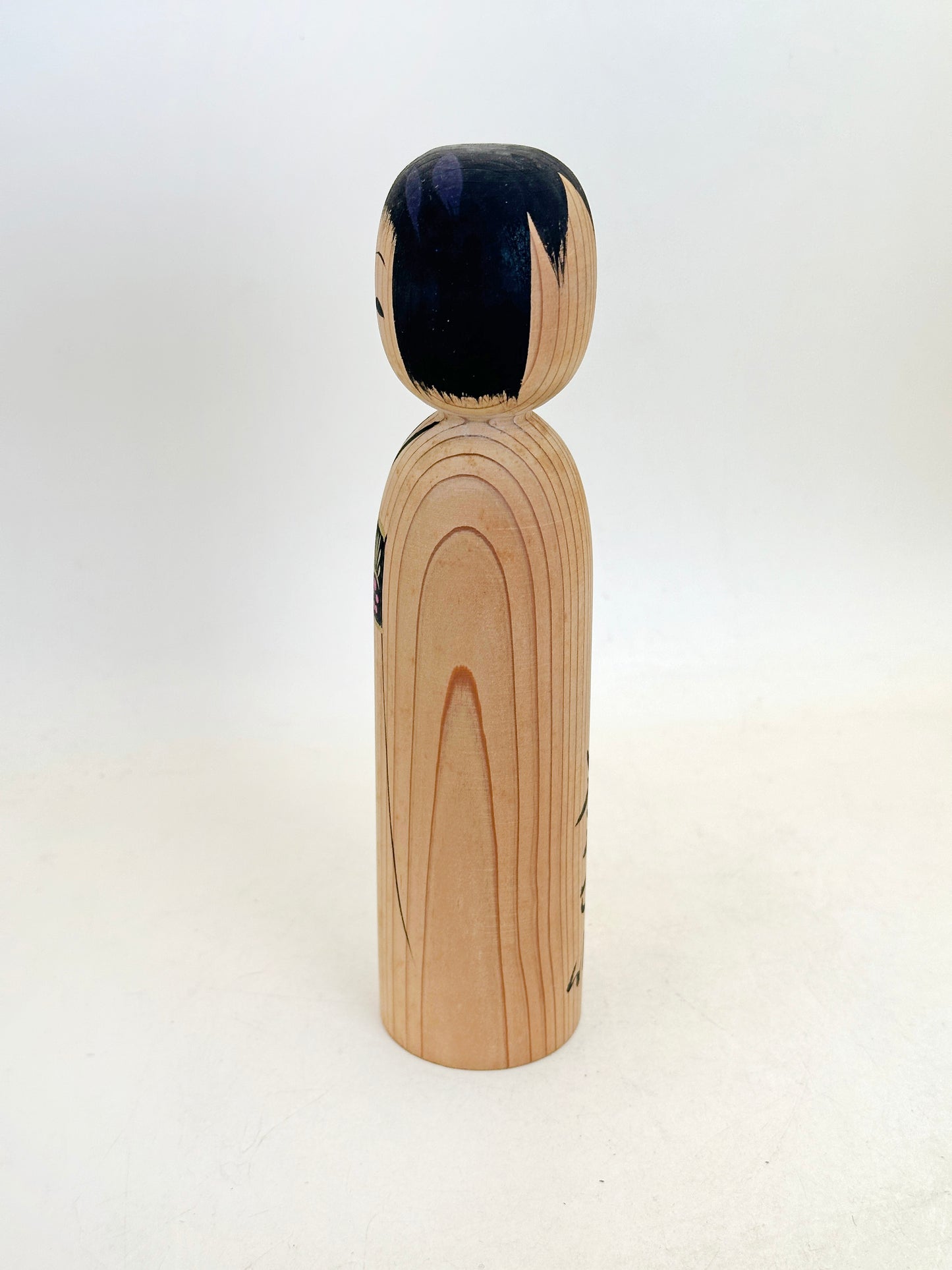 K18152 - Kokeshi Sosaku Shingata de Matagorō 八代目 又五郎