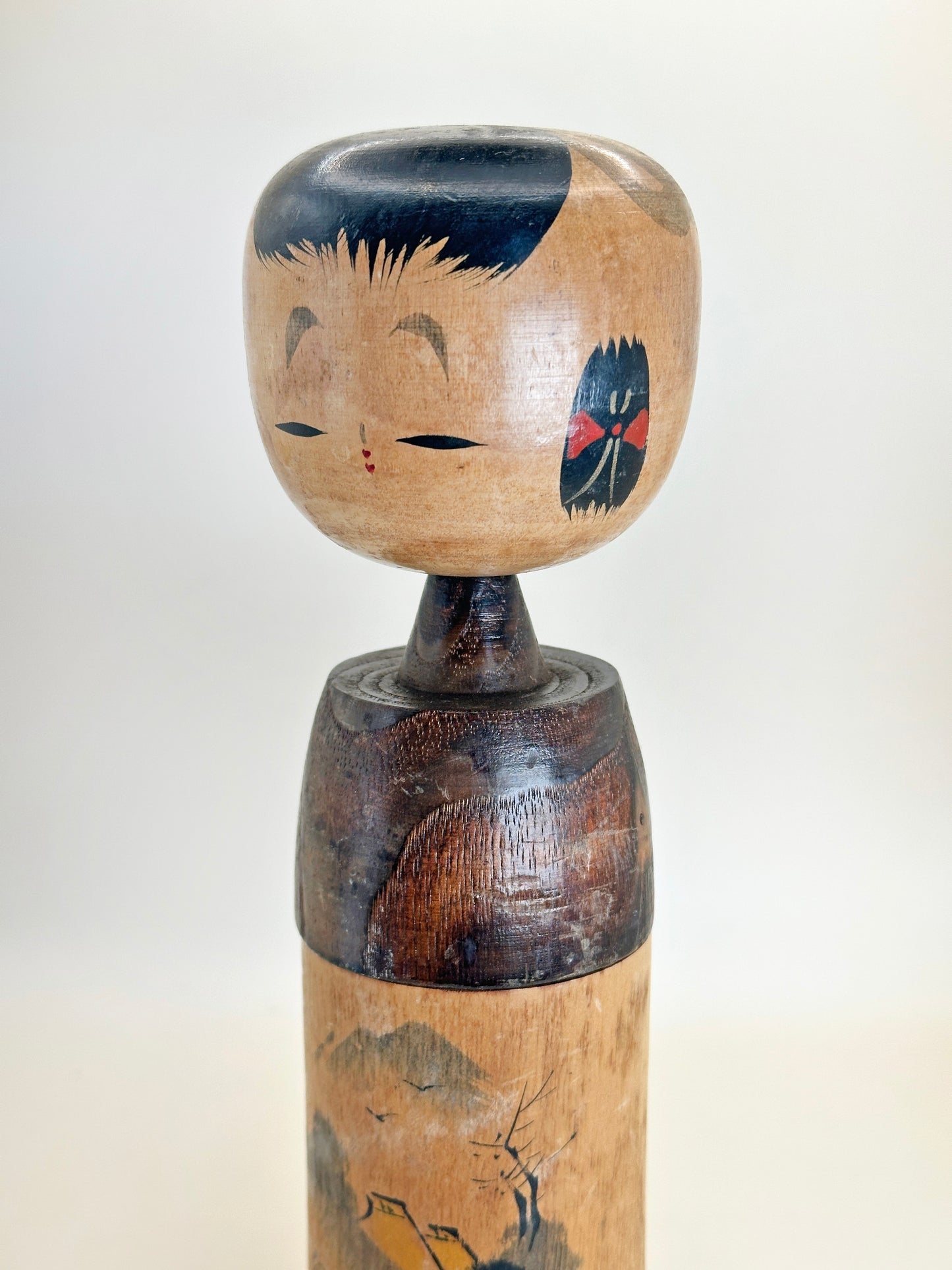 K25109 - Omiyage Kokeshi par Usaburō Okamoto 岡本卯三郎