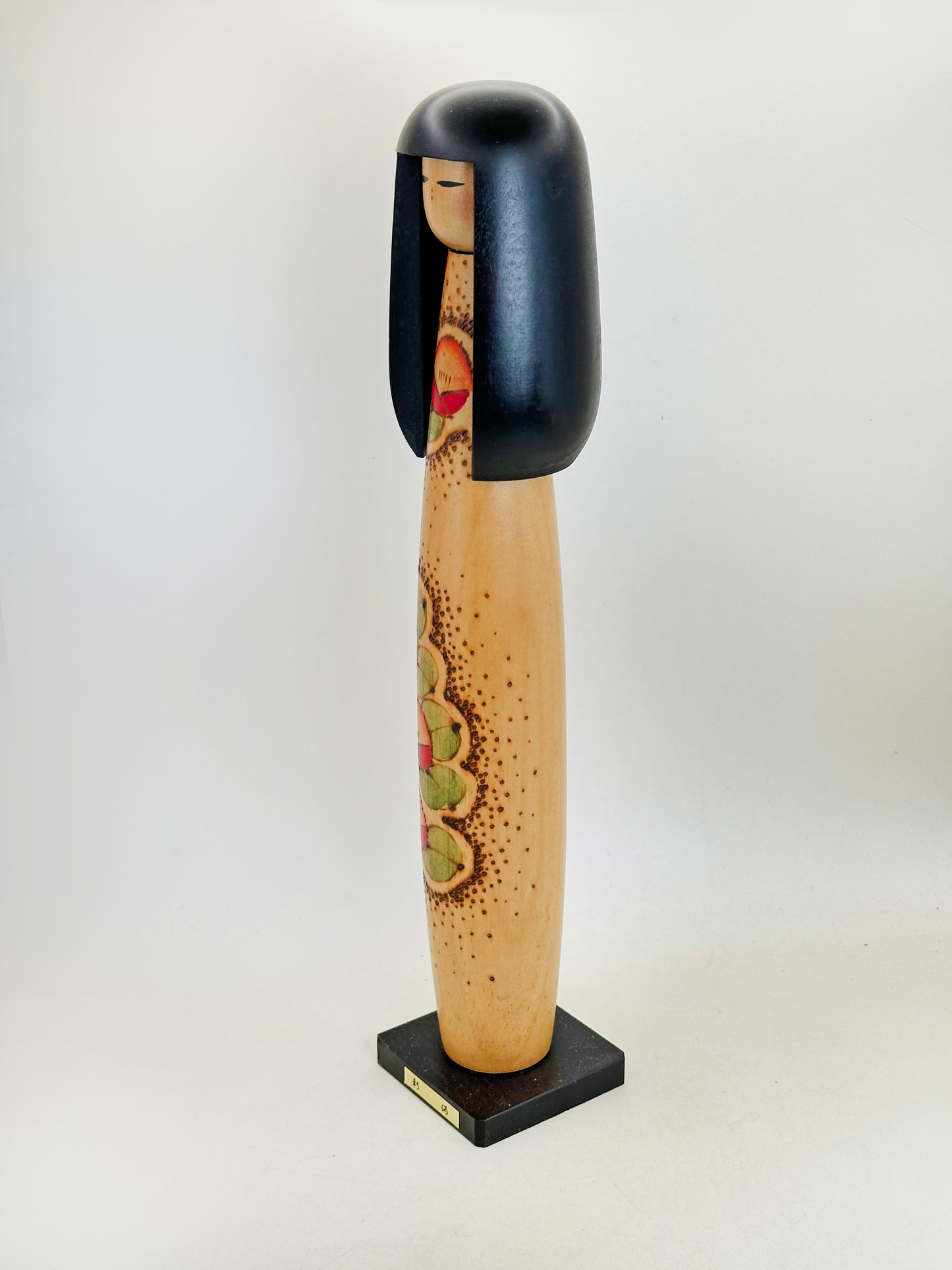 K30045 - Kokeshi sosaku par Kazuo Takamizawa 高見沢一夫