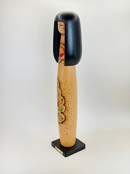 K30045 - Kokeshi sosaku par Kazuo Takamizawa 高見沢一夫