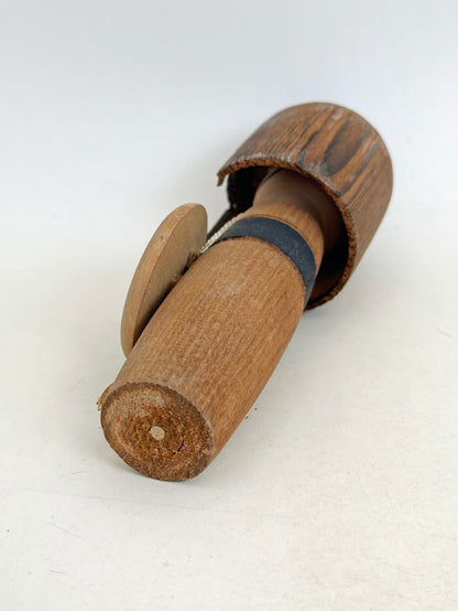 K15155 - Sosaku kokeshi by Yoshida Seiho 吉田斉穂