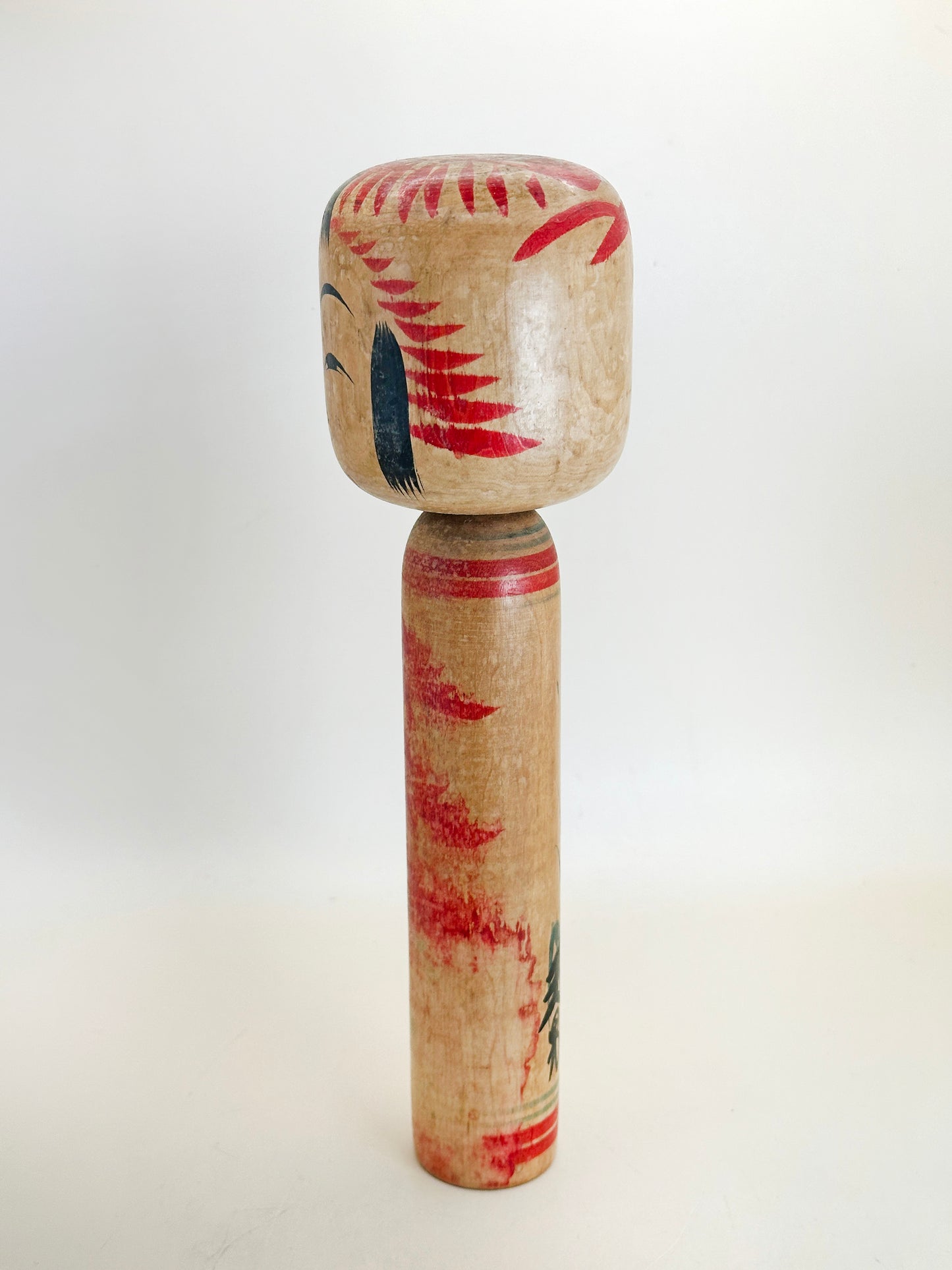 K25110 - Traditional Togatta kokeshi by Fumio Sato 佐藤文男