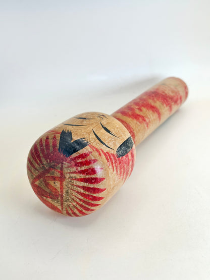 K25110 - Traditional Togatta kokeshi by Fumio Sato 佐藤文男