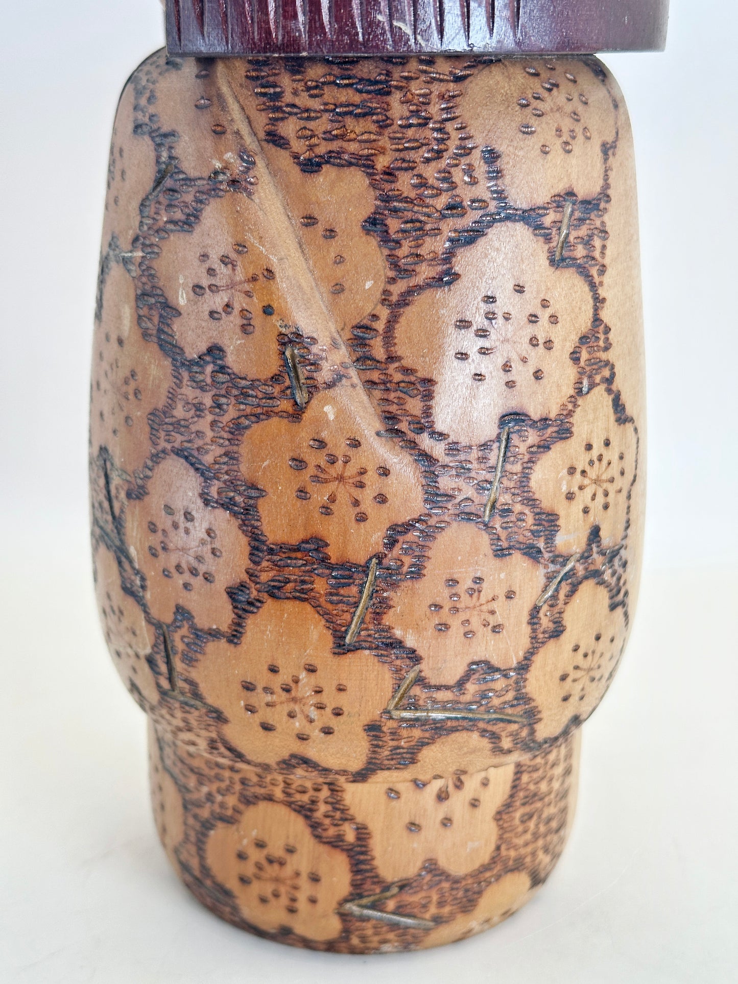 K25112 - Sosaku Kokeshi by Yoshio Ohtani 大谷良夫