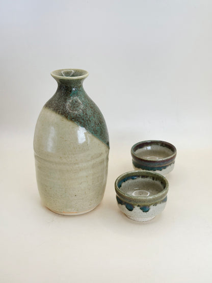 TB171 - Service à saké Inkyūzan-yaki – Tokkuri & Guinomi 因久山焼