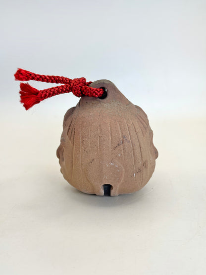 CB169 - Bizen-yaki Clay Bell – Momotarō Motif 桃太郎