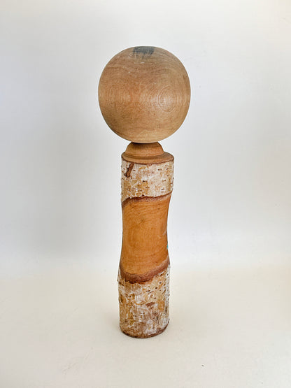 K25114 - Omiyage kokeshi of Shirakaba Lake 白樺湖