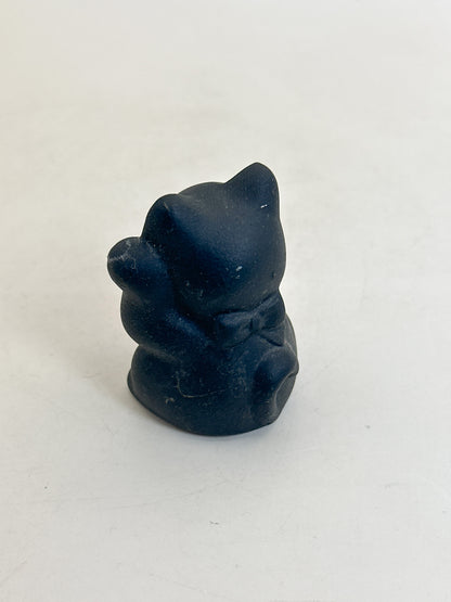 FT608 -  Black Maneki Neko Lucky Cat by Shōhō 昭峰