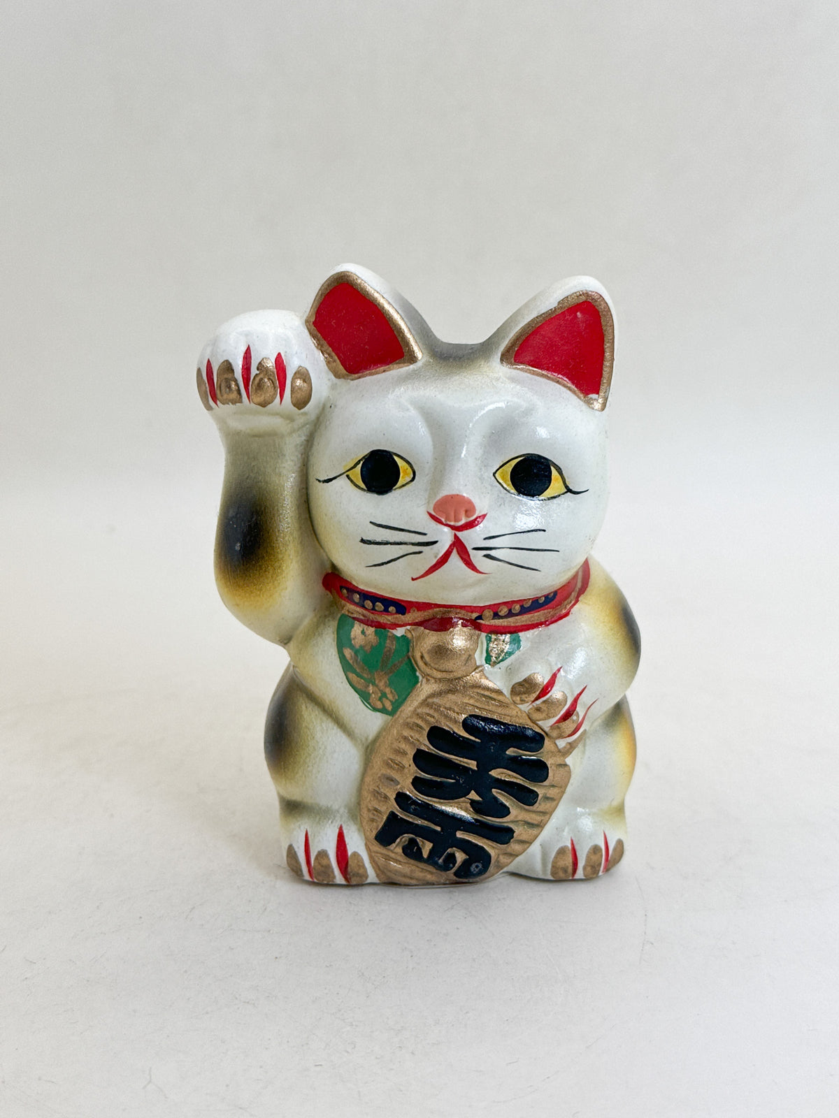 FT609 - Tokoname Ware Maneki Neko 常滑焼