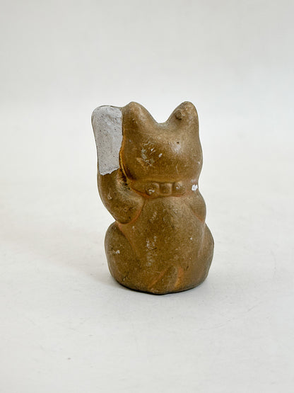 FT612 - Maneki Neko Clay Figurine 土人形