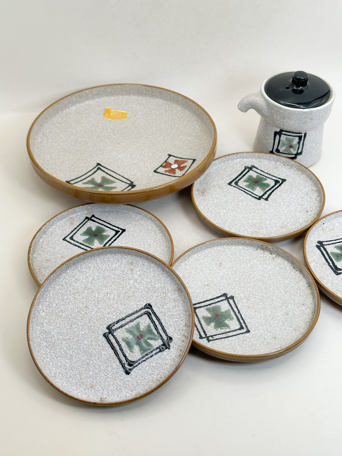 TB493 - Mino-yaki Kazaguruma-mon Serving Set 美濃焼