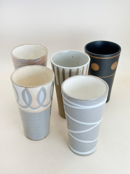 TB175 - Set of 5 small Kikōhai tea cups 亀甲杯