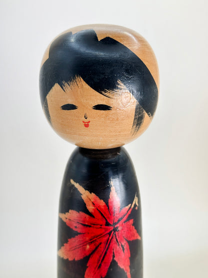 K25117 - Kokeshi Sosaku par Sato Kouson 佐藤香村