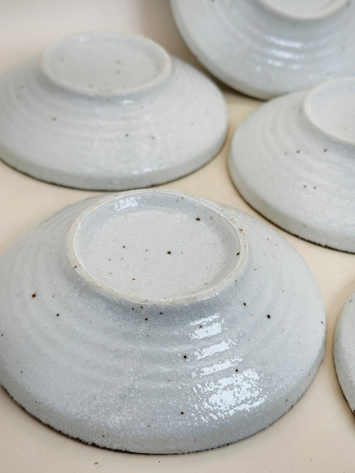 TB287 - Lot de petites assiettes Mino-yaki 美濃焼