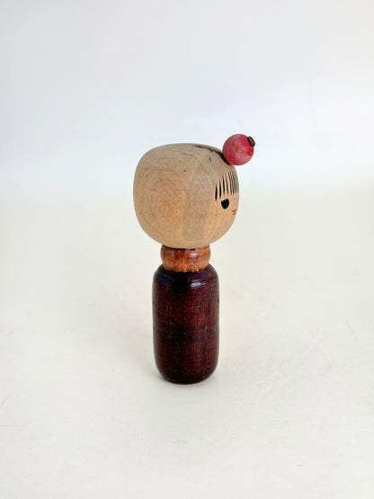 K05058 - Poupée Kokeshi Sosaku par Asami 朝見