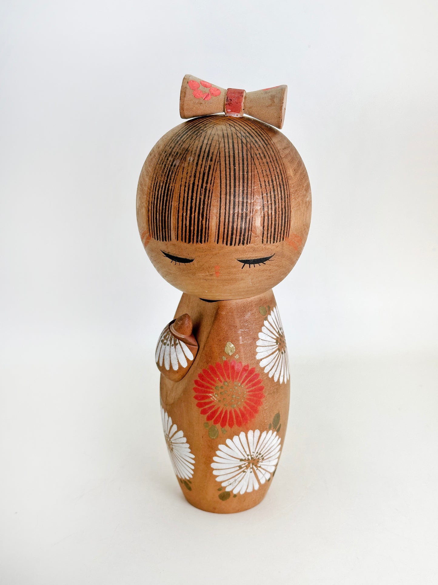 K20124 - Sosaku Kokeshi par Aoki Ryoka 青木蓼華