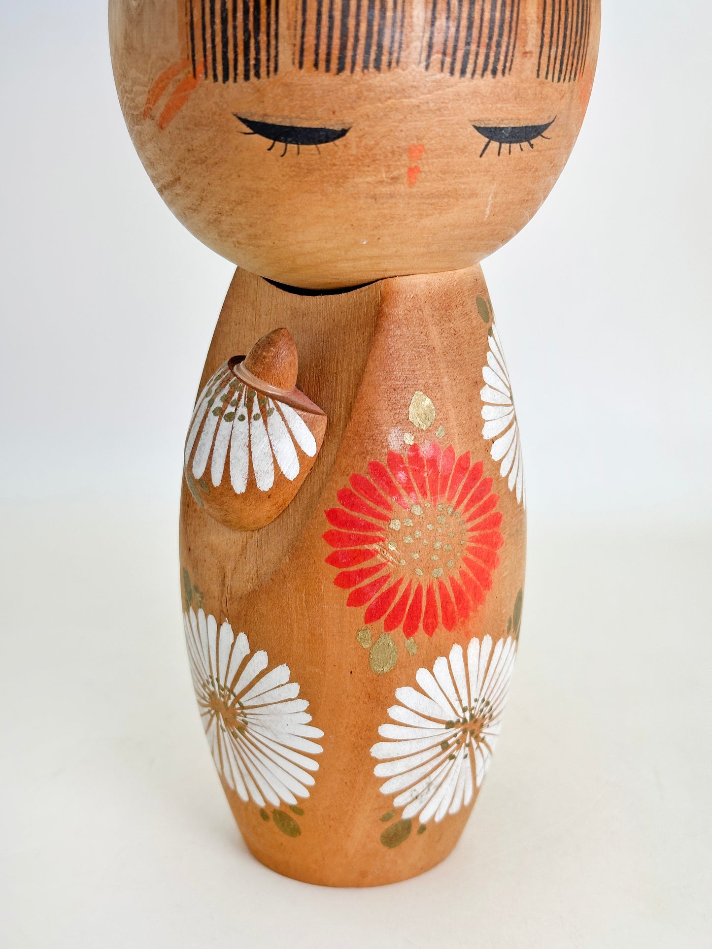 K20124 - Sosaku Kokeshi par Aoki Ryoka 青木蓼華