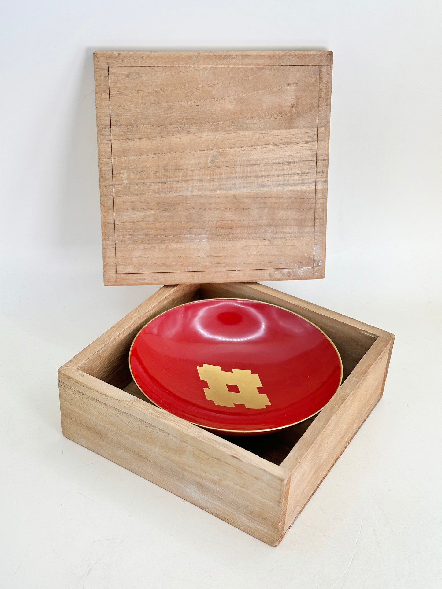 TB180 - Japan Lacquer Sakazuki cup 御盃