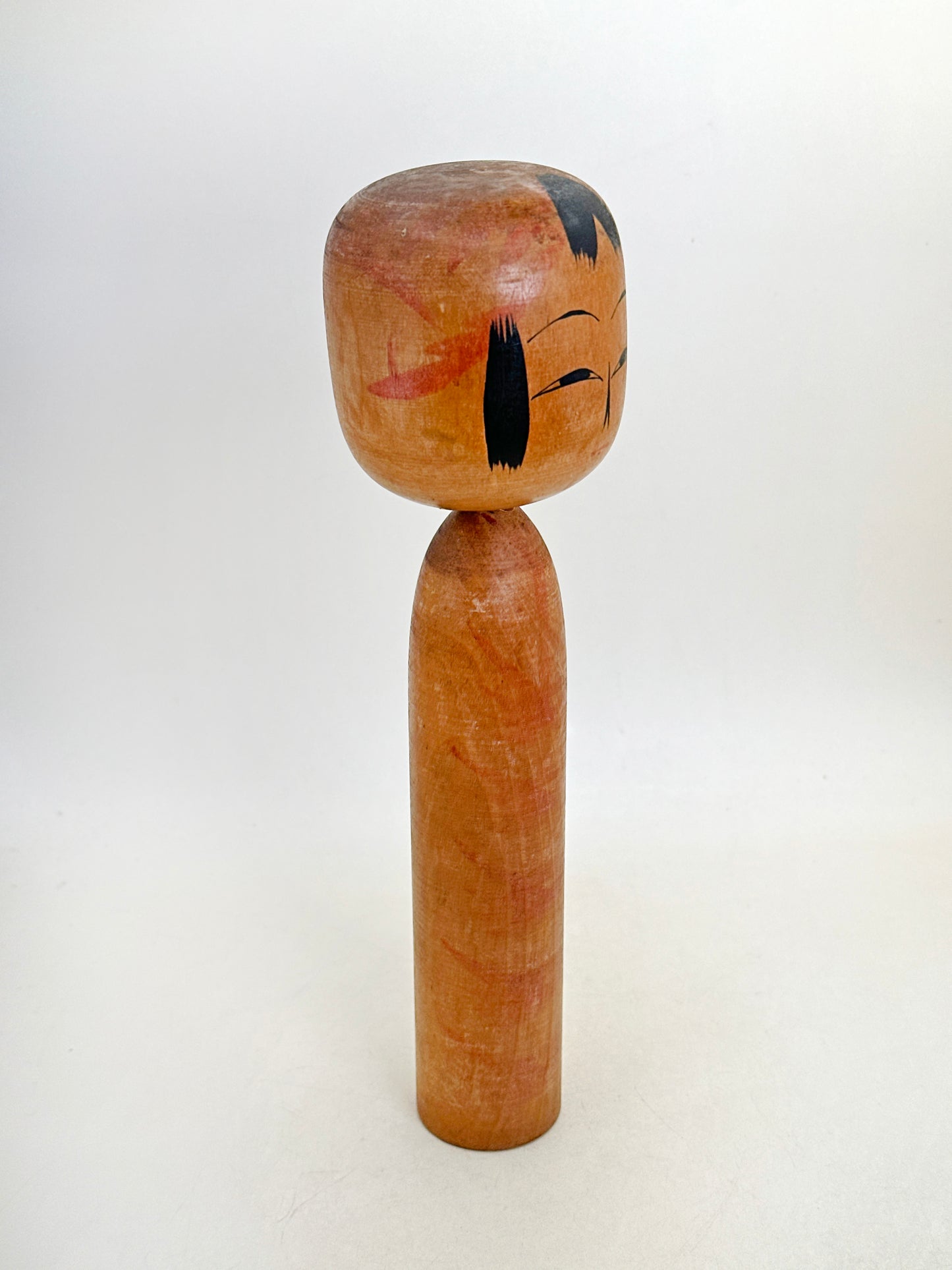 K25179 - Kokeshi Togatta par Yoshiaki Sato 佐藤好秋
