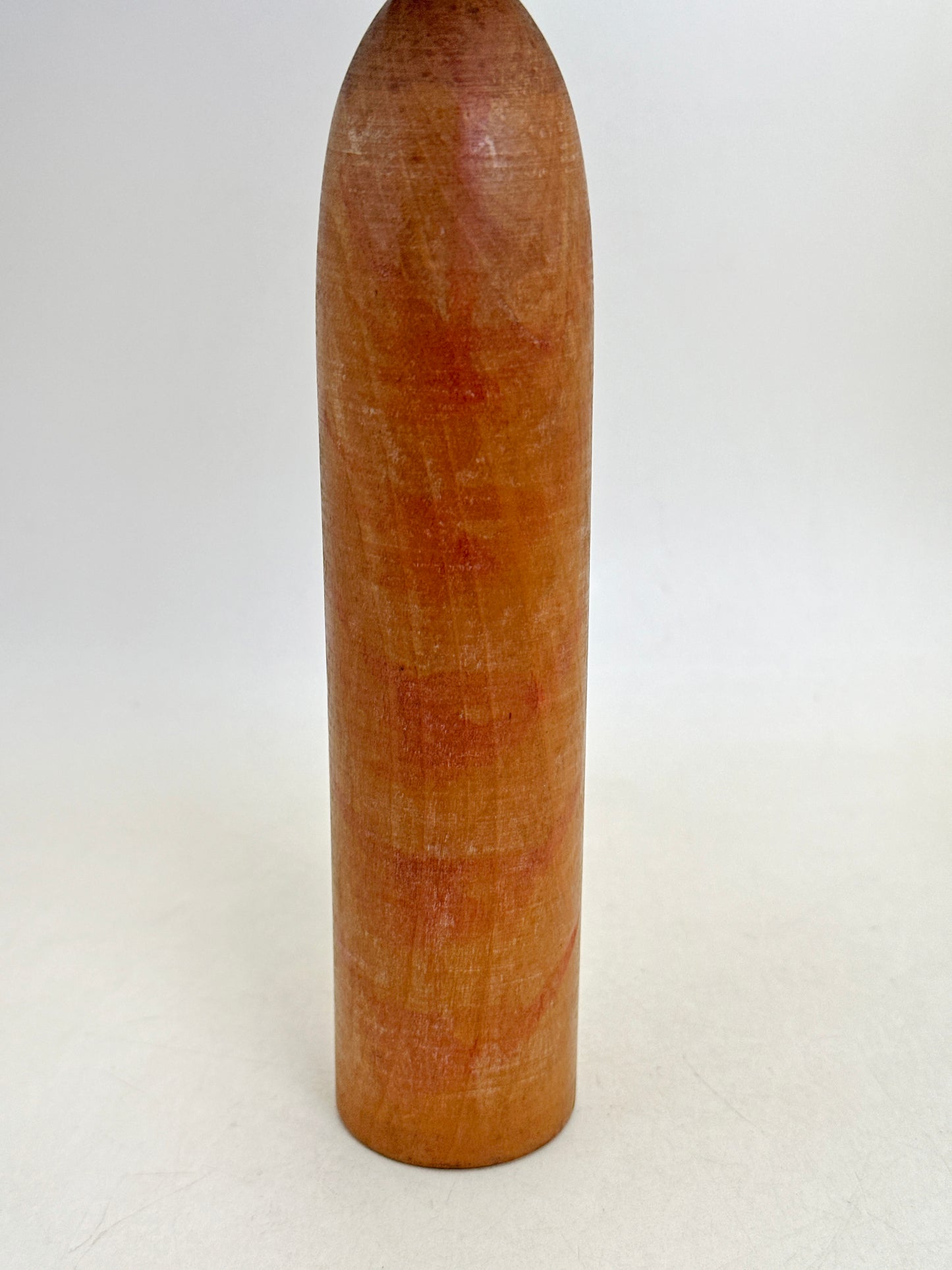 K25179 - Kokeshi Togatta par Yoshiaki Sato 佐藤好秋