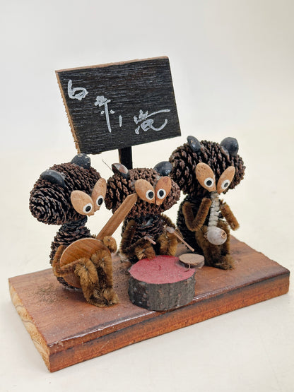 K10228 - Omiyage Kokeshi des chutes de Shiraito 白糸の滝