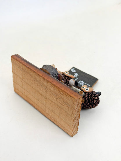 K10228 - Omiyage Kokeshi des chutes de Shiraito 白糸の滝