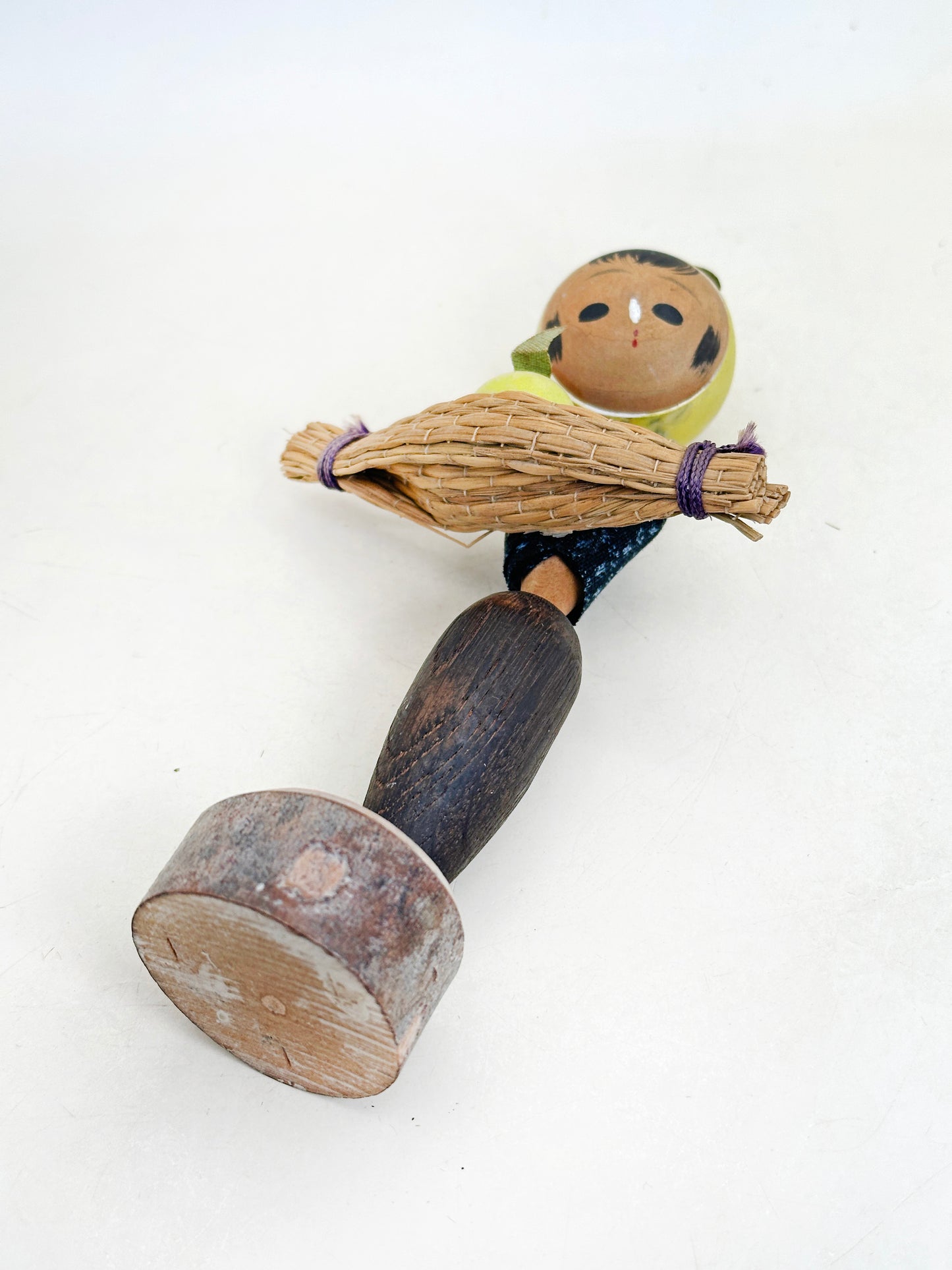K15157 - Omiyage kokeshi from Aomori 青森