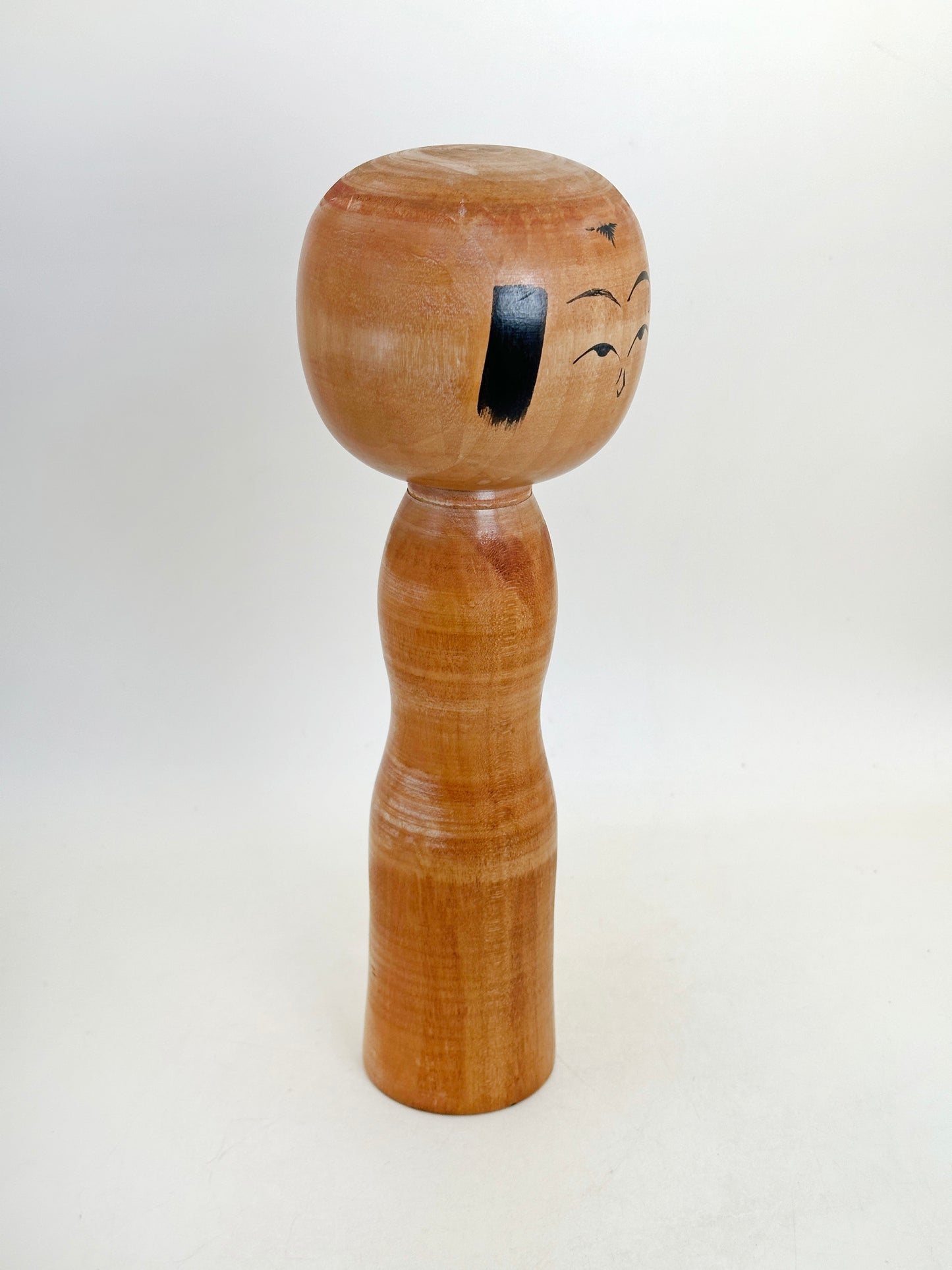 K25180 - Kokeshi Yajirō par Hisashiro Niiyama 新山久城
