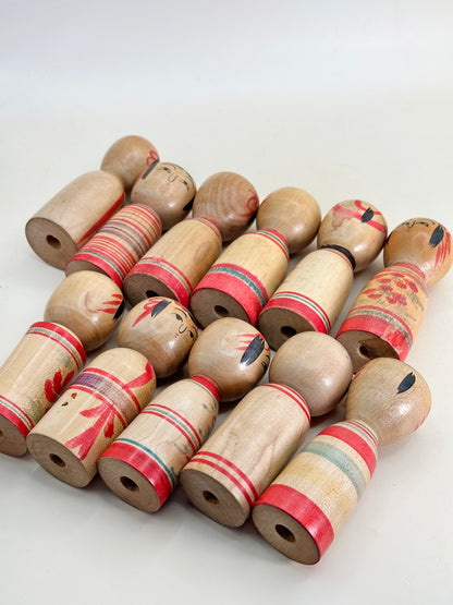 K10183 - Set de kokeshi traditionnelles Dento 伝統こけし