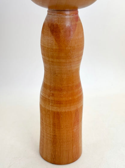 K25180 - Kokeshi Yajirō par Hisashiro Niiyama 新山久城