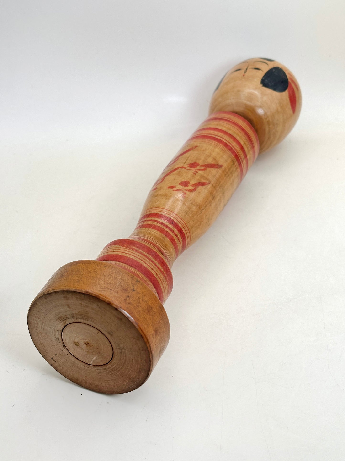 K30049 - Kokeshi traditionnelle Sakunami Kenjiro Hiraga 平賀謙次郎