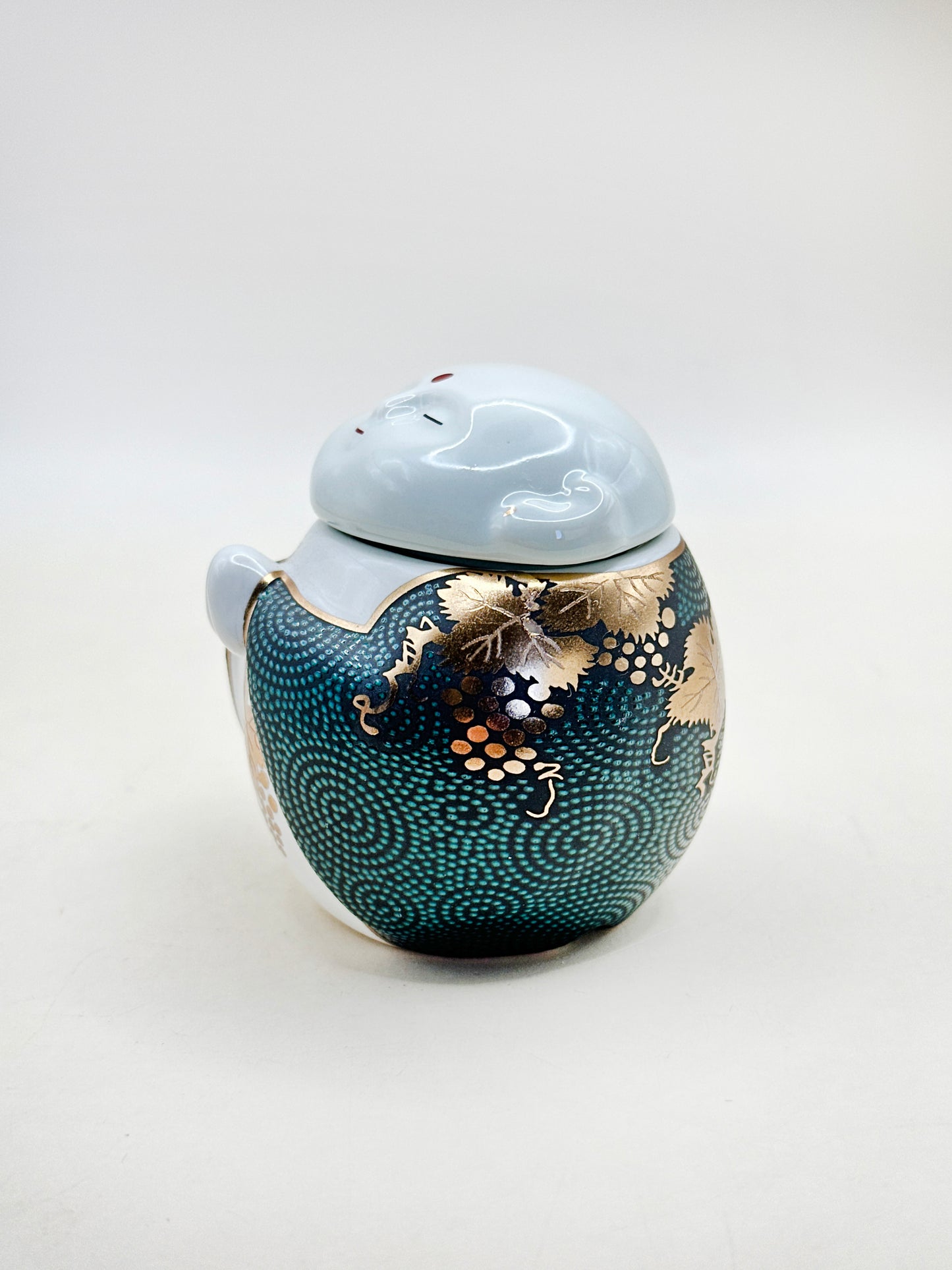 TB185 - Jizo Kogo Box of Kutani-yaki 九谷焼