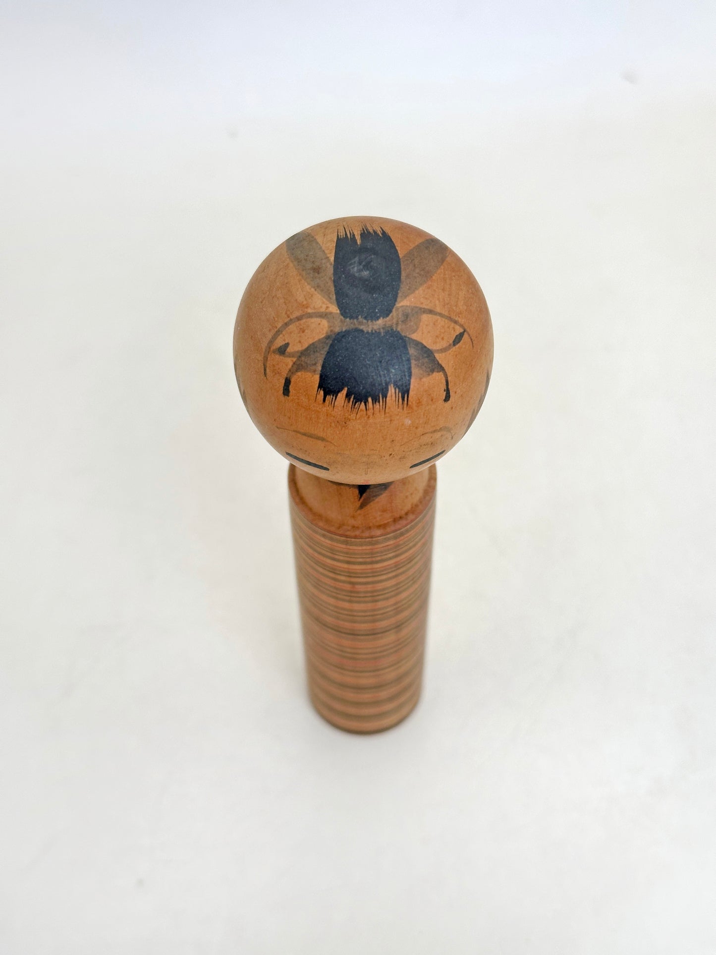 K15160 - Sosaku Kokeshi par Katase Kahei 片瀬快平