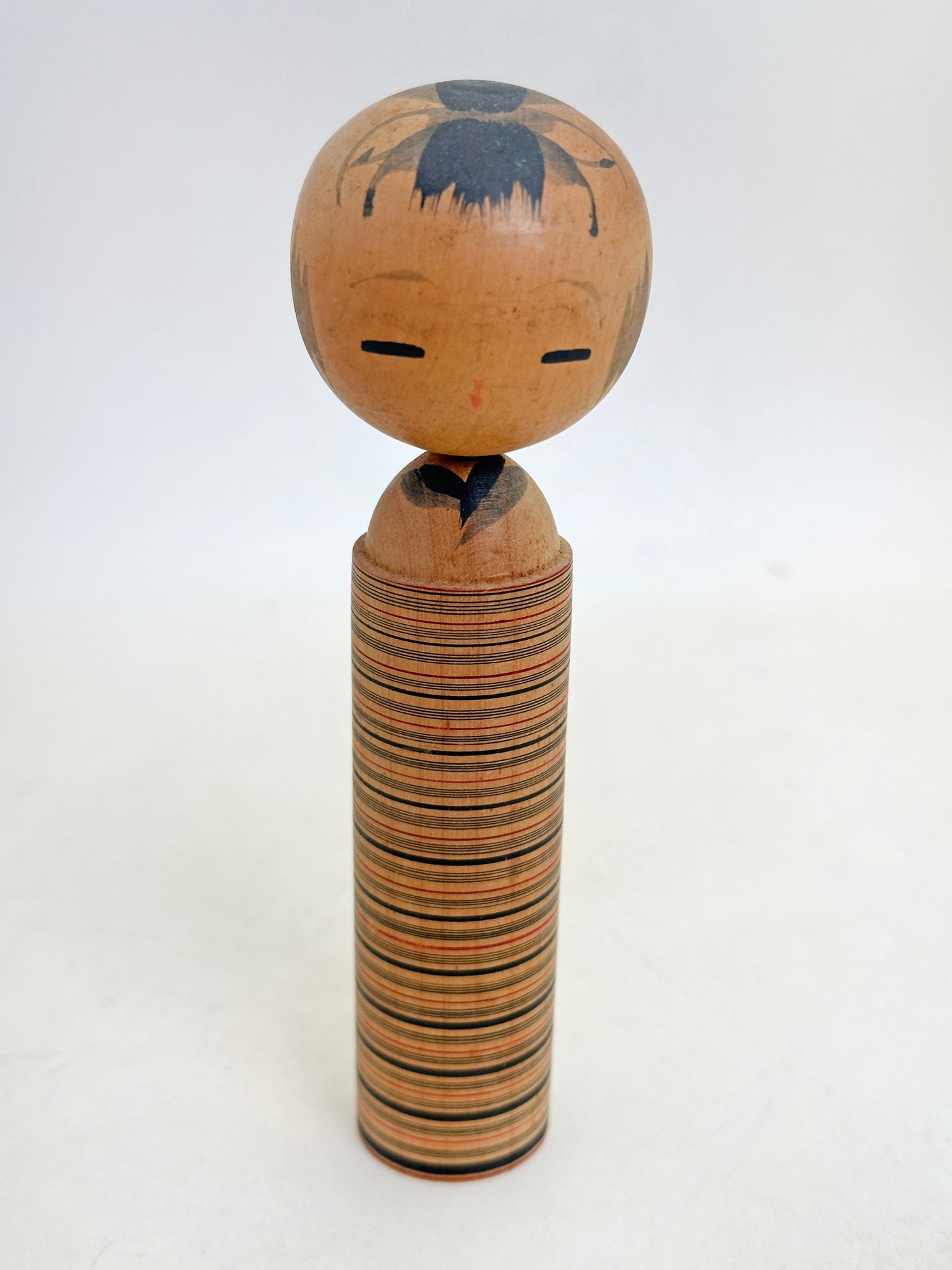 K15160 - Sosaku Kokeshi par Katase Kahei 片瀬快平