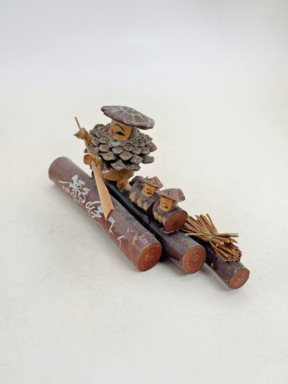 K15159 - Kokeshi Omiyage de la rivière Hozugawa 保津川
