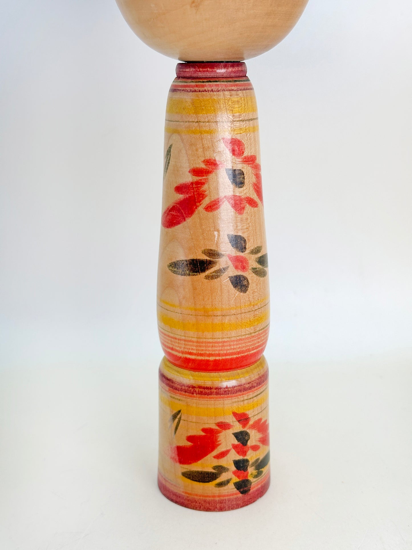 K25134 - Yajiro Kokeshi by Masao Saito 斎藤正夫