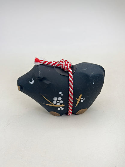 FT468 - Zodiac Cow figurine by Yakushigama 薬師窯