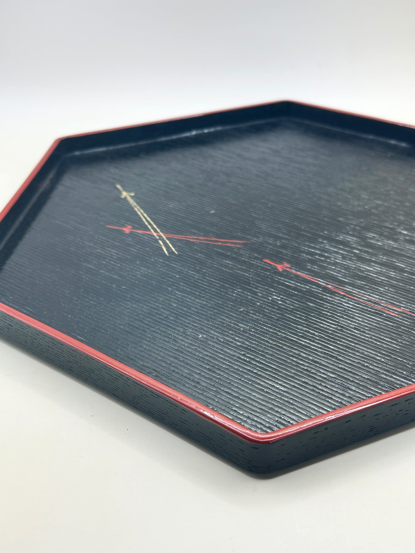 TB187 - Japan Lacquerware Kikko Tray 亀甲盆